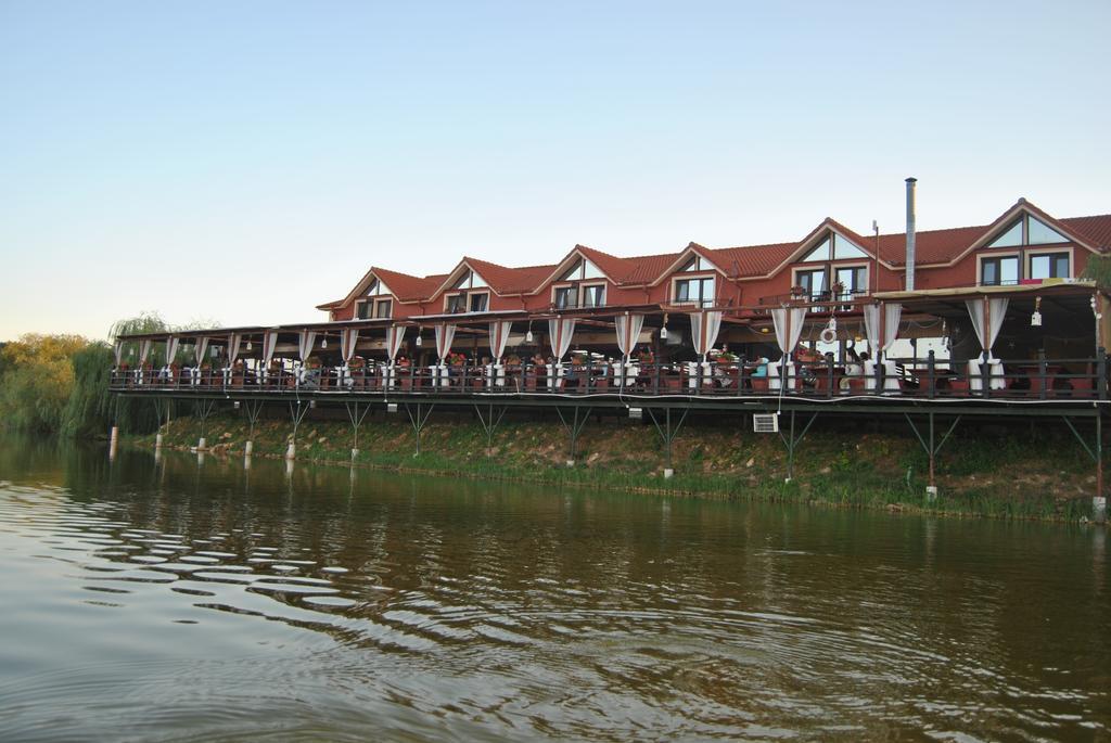 Lacul Racilor Olimp Exterior foto
